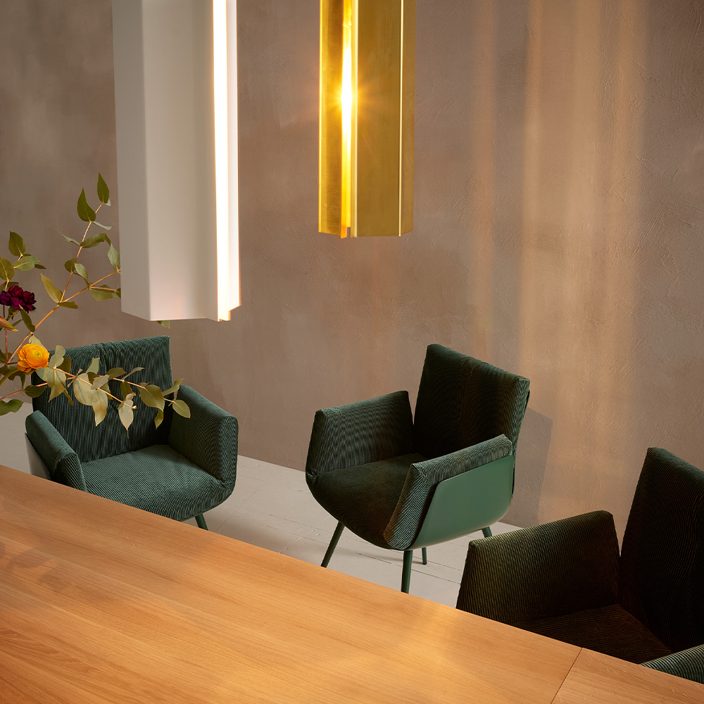 Alvo Stuhl mit Drahtgestell