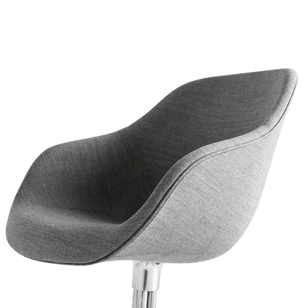 About a Chair AAC 121