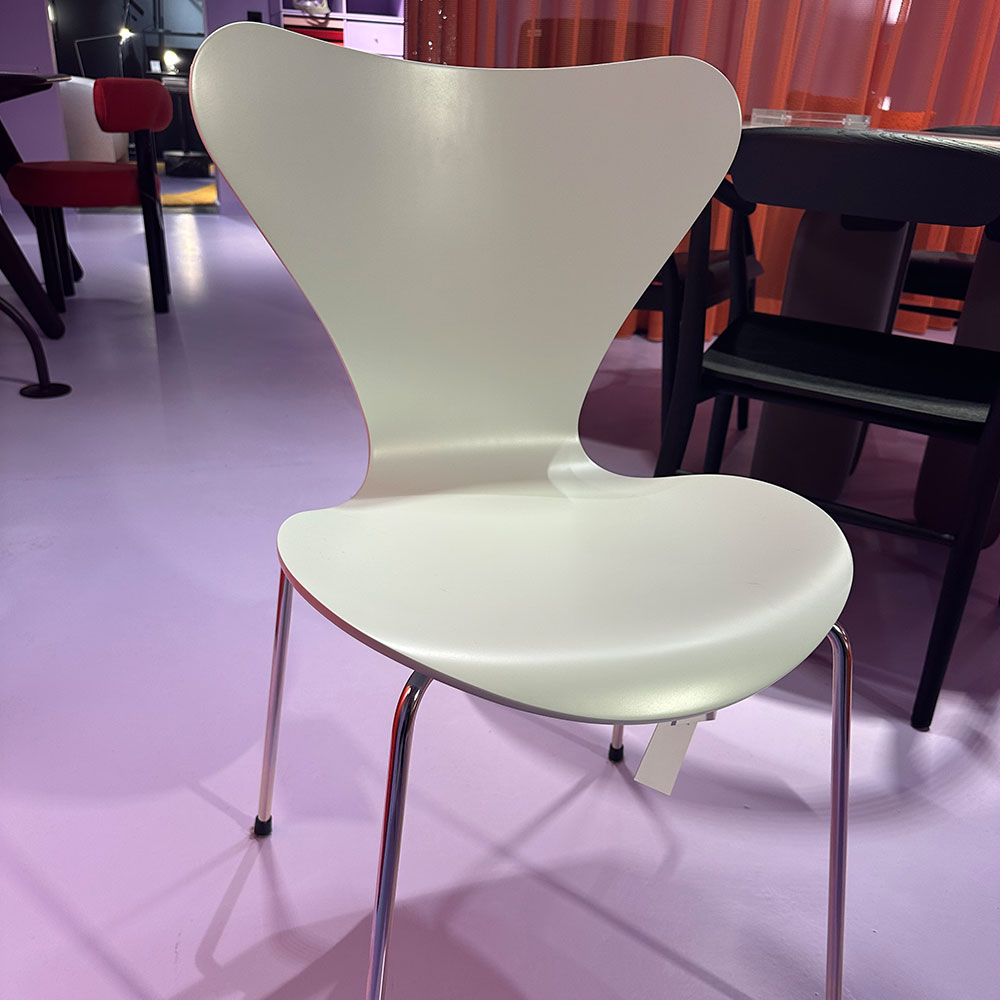 Stuhl 3107 green - Ausstellungsstück