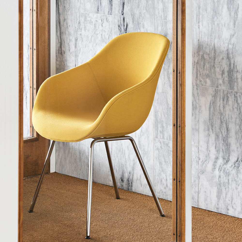 About a Chair AAC 127