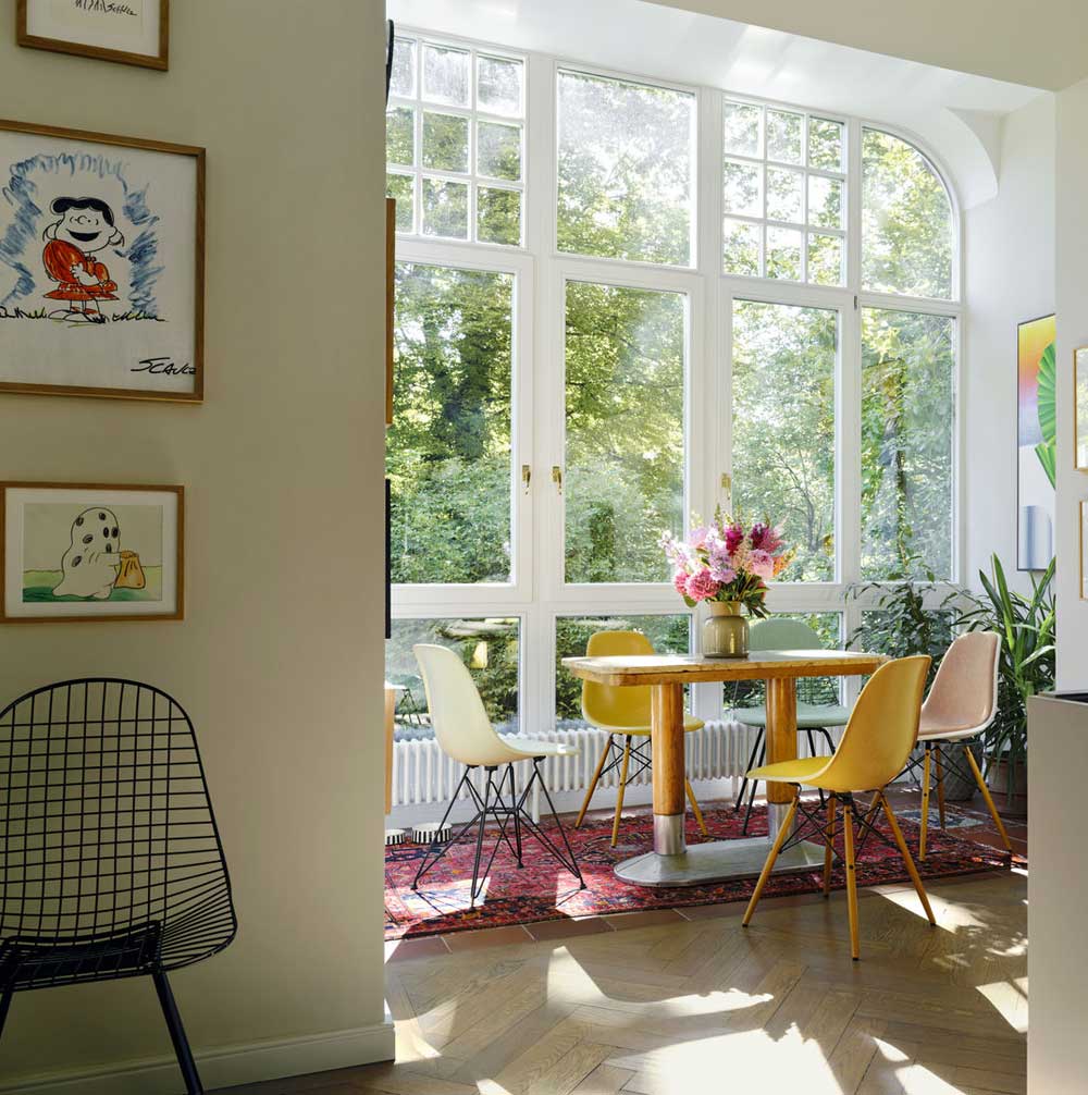 Eames Plastic Side Chair RE DSW mit Sitzpolster