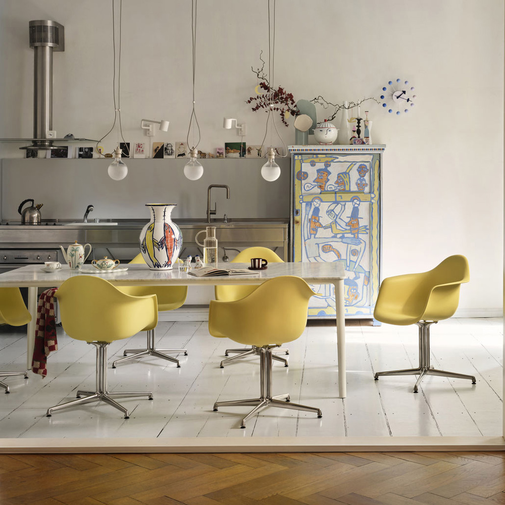 Eames Plastic Armchair RE DAL