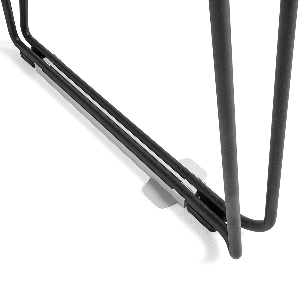 About a Chair AAC 08