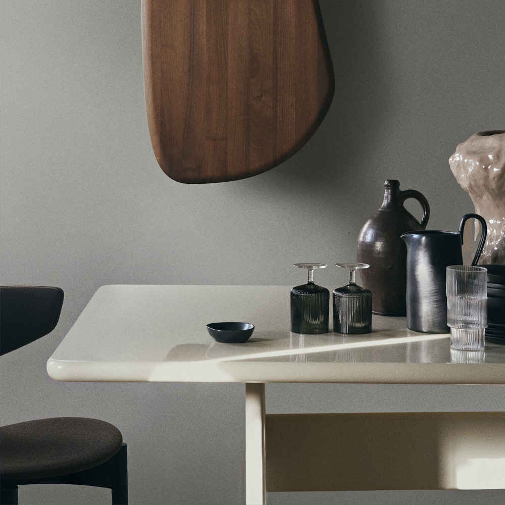 Rink Dining Table