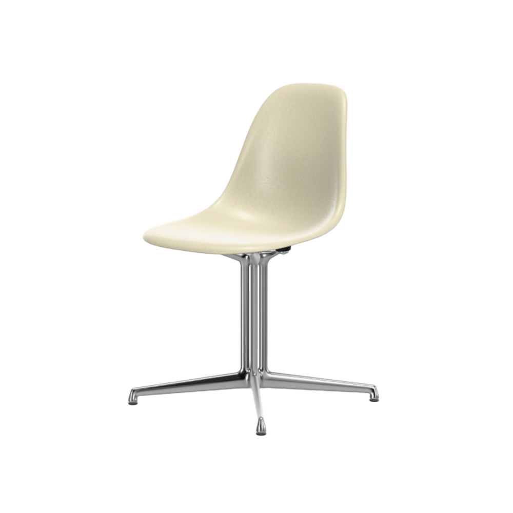 Eames Fiberglass Side Chair DSL