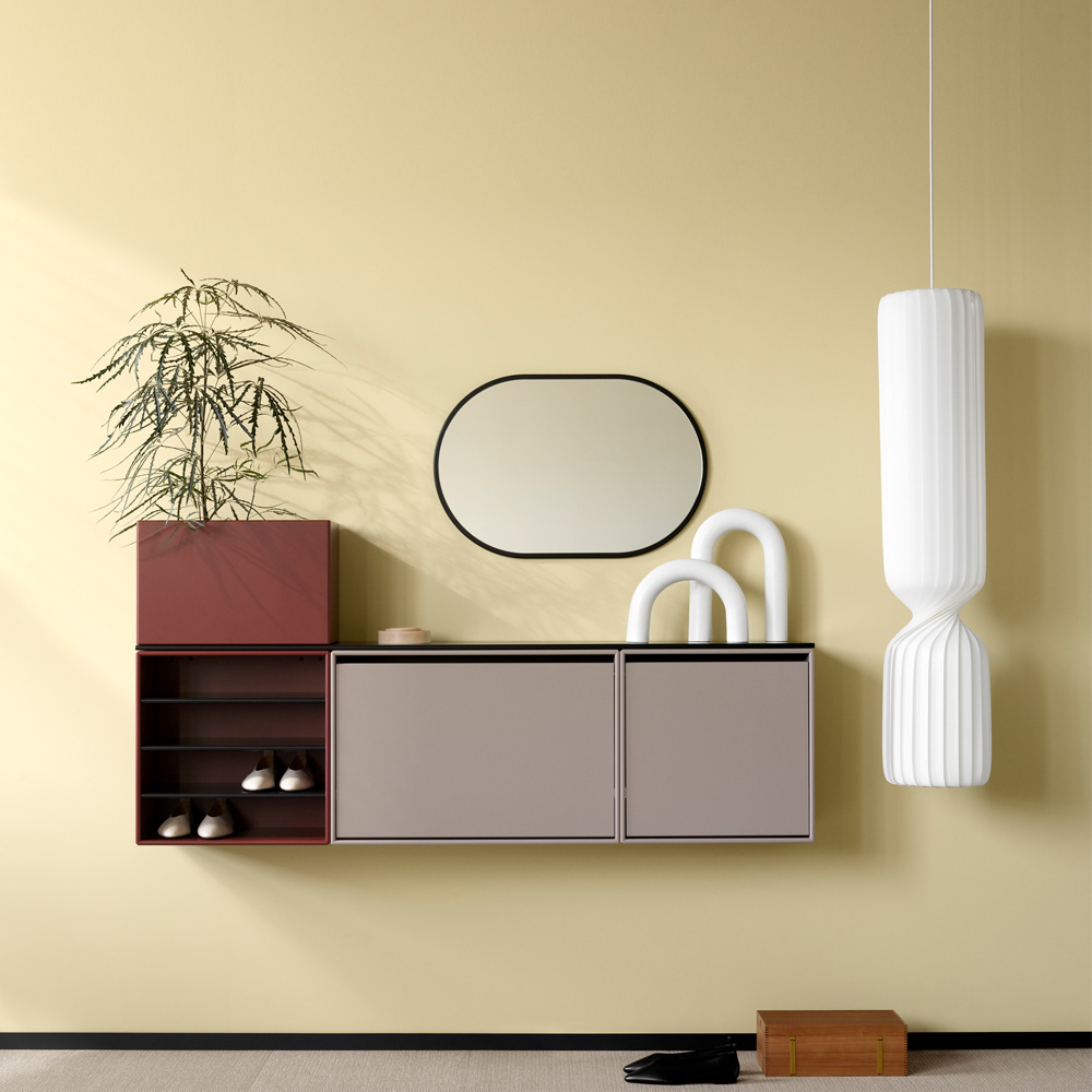 Montana Hall Schrank