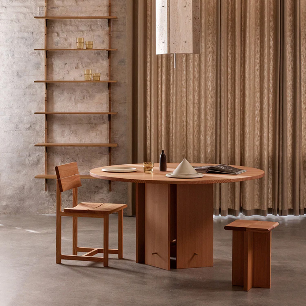 Aukko Dining Table