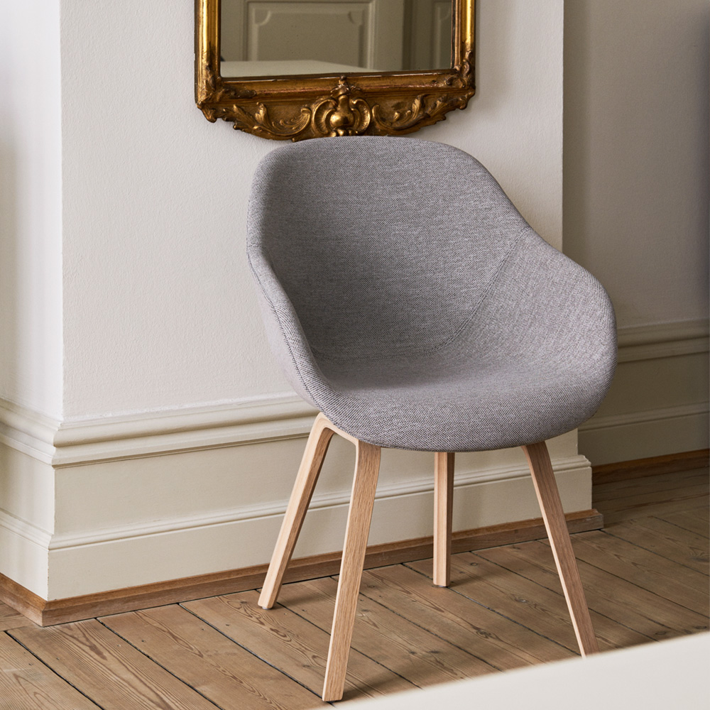 About a Chair AAC 123