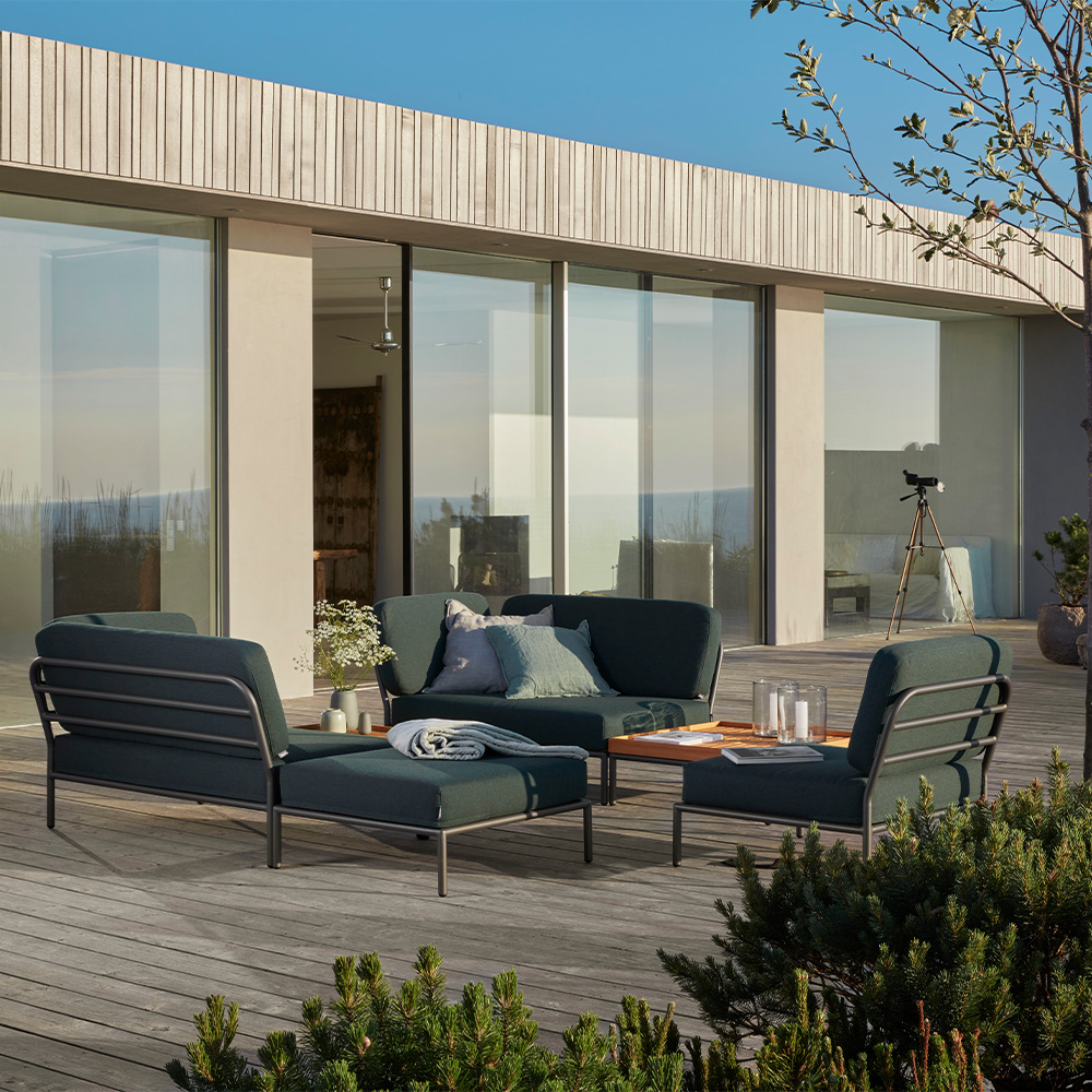 Level Outdoor Sofa