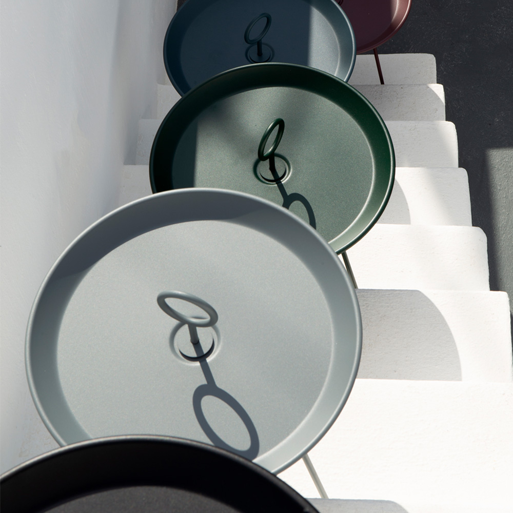 Eyelet Outdoor Beistelltisch