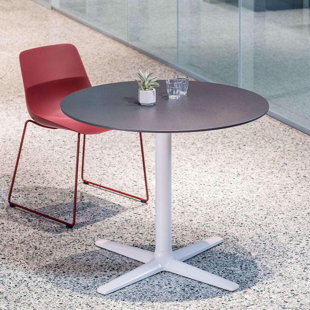 Lift Mittelsäulentisch