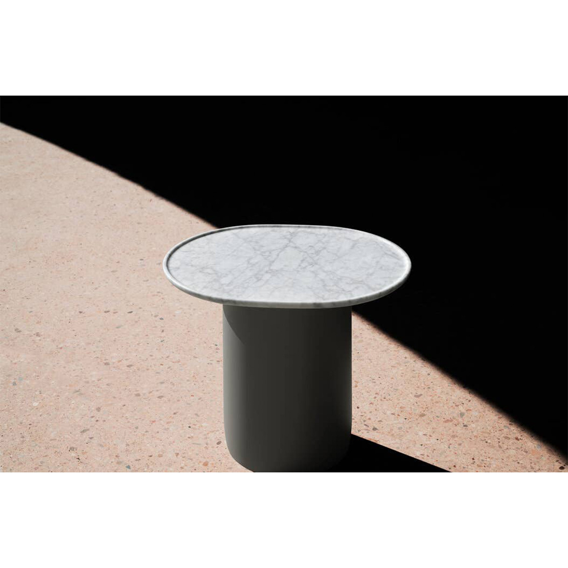 Button Table Outdoor