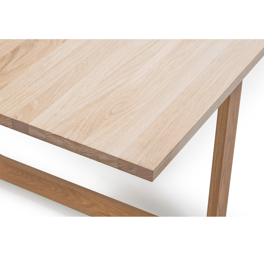 Essay Tisch - neue Größen