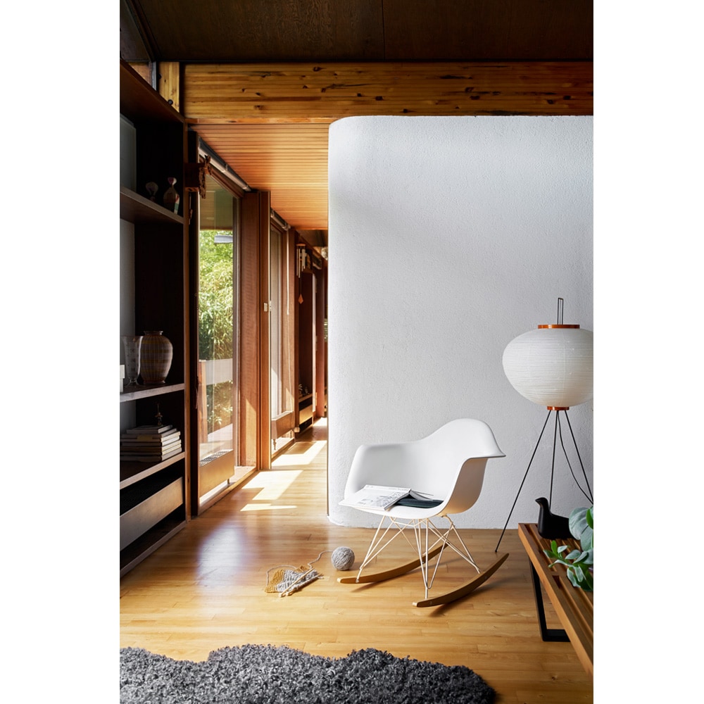 Eames Plastic Armchair RE RAR