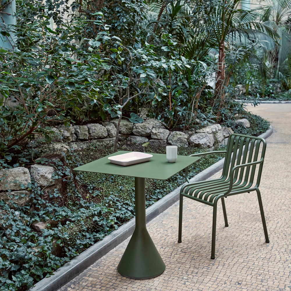 Palissade Cone Table