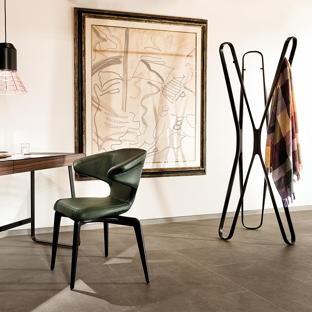 Saturn Gaderobenständer