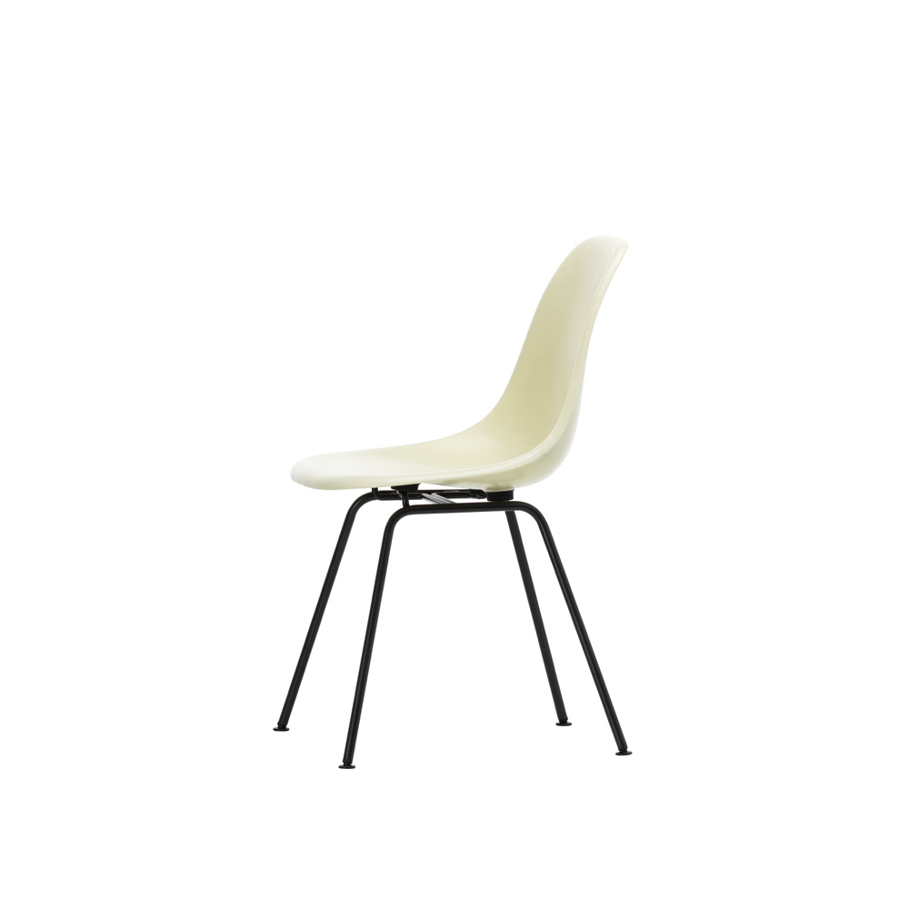 Eames Fiberglass Chair  DSX